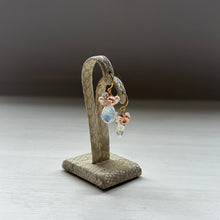 画像をギャラリービューアに読み込む, ✨NEW!  【6月誕生石】レインボームーンストーンのブーケピアス
