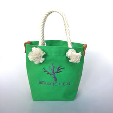 画像をギャラリービューアに読み込む, BRANCHES オリジナル　トートバッグ　＊珊瑚刺繍入り＊ライトグリーン(グレー刺繡、白紐）
