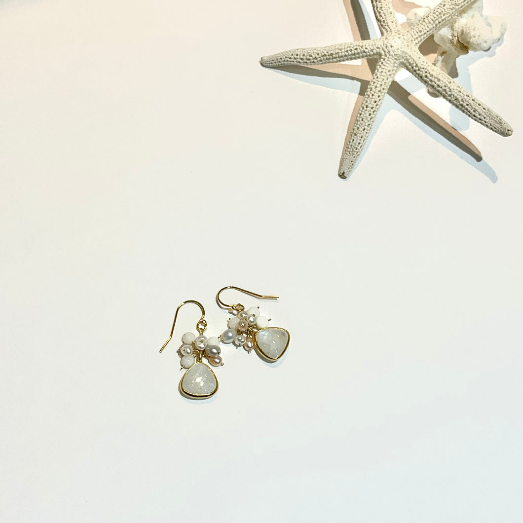 ✨NEW✨ 天然石のブーケピアス（フクリン）