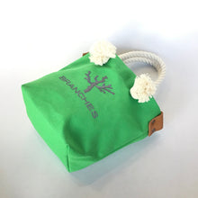 画像をギャラリービューアに読み込む, BRANCHES オリジナル　トートバッグ　＊珊瑚刺繍入り＊ライトグリーン(グレー刺繡、白紐）

