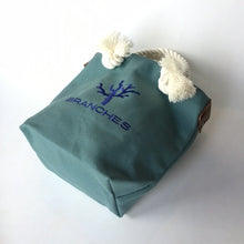 画像をギャラリービューアに読み込む, BRANCHES オリジナル　トートバッグS　＊珊瑚刺繍入り＊ブルージェイド（青刺繍、白紐）
