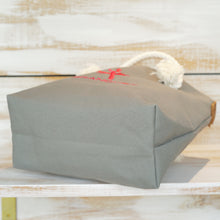 画像をギャラリービューアに読み込む, BRANCHES オリジナル　トートバッグМ　＊珊瑚刺繍入り＊濃グレー（赤刺繍、白紐）
