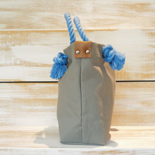 画像をギャラリービューアに読み込む, BRANCHES オリジナル　トートバッグМ　＊珊瑚刺繍入り＊濃グレー（白刺繍、青紐）
