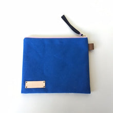 画像をギャラリービューアに読み込む, ポーチ　Mサイズ　＊パイナップル柄（グリーン）
