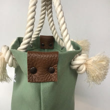 画像をギャラリービューアに読み込む, BRANCHES オリジナル　トートバッグ　＊珊瑚刺繍入り＊スモーキーセラドン（白刺繡、白紐）
