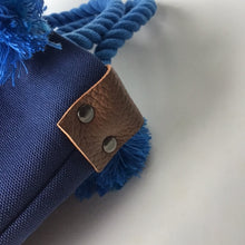 画像をギャラリービューアに読み込む, BRANCHES オリジナル　トートバッグS　＊珊瑚刺繍入り＊フラワーブルー（グレー刺繍、青紐）
