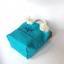 画像をギャラリービューアに読み込む, BRANCHES オリジナル　トートバッグS　＊珊瑚刺繍入り＊ターコイズ（青刺繍、白紐）

