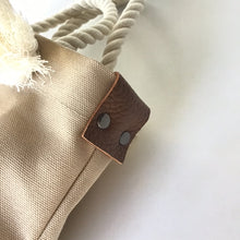画像をギャラリービューアに読み込む, BRANCHES オリジナル　トートバッグS　＊珊瑚刺繍入り＊アイボリー（グレー刺繍、白紐）
