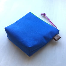 画像をギャラリービューアに読み込む, 珊瑚ロゴ刺繍ポーチ　Sサイズ(ブルー)
