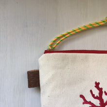 画像をギャラリービューアに読み込む, NEW✨　ポーチ　Sサイズ(キナリ)　＊珊瑚ロゴ刺繍＊
