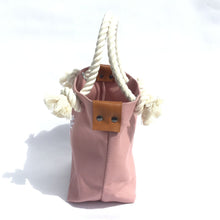 画像をギャラリービューアに読み込む, BRANCHES オリジナル　トートバック　＊珊瑚刺繍入り＊スモーキーコーラル～白刺繡
